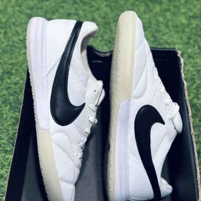 BOTINES F5 Nike 32